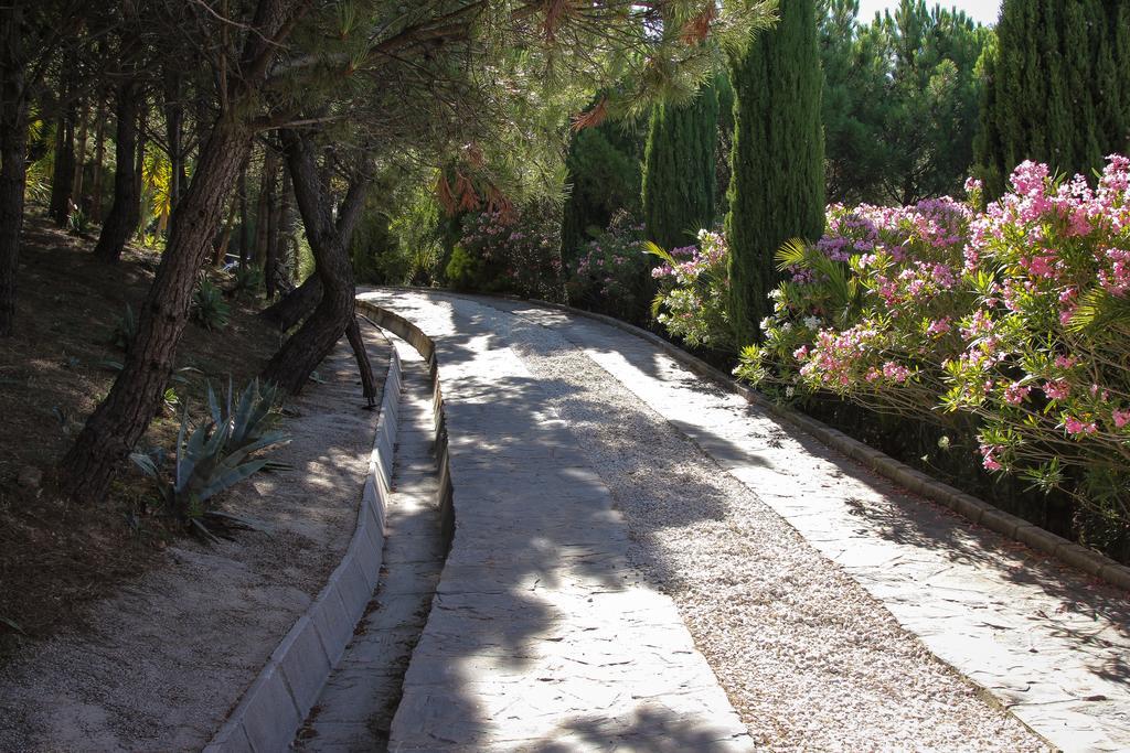 Ddg Retreat Ξενοδοχείο Casares Εξωτερικό φωτογραφία