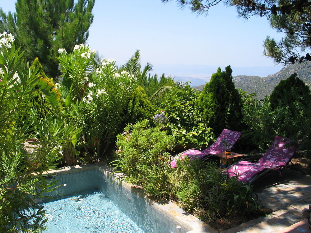 Ddg Retreat Ξενοδοχείο Casares Εξωτερικό φωτογραφία